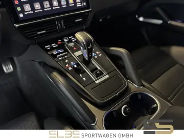 PORSCHE Cayenne Coupe Turbo CARBON MATRIX HUD INNO SPORT