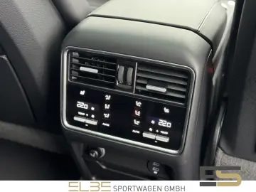 PORSCHE Cayenne Coupe Turbo CARBON MATRIX HUD INNO SPORT