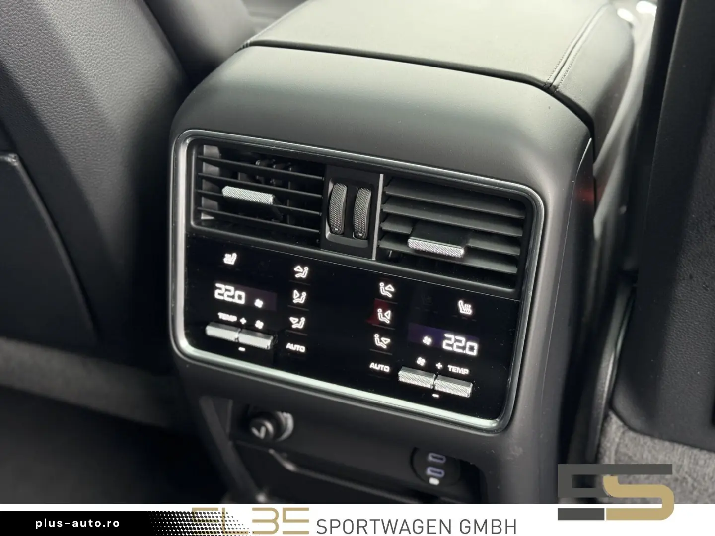 PORSCHE Cayenne Coupe Turbo CARBON MATRIX HUD INNO SPORT
