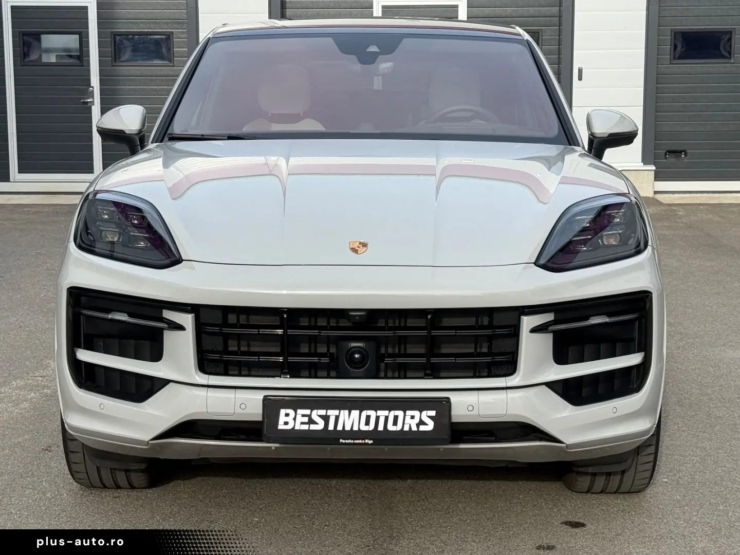 PORSCHE Cayenne Coupe Sport Design Carbon HUD Massage
