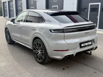 PORSCHE Cayenne Coupe Sport Design Carbon HUD Massage