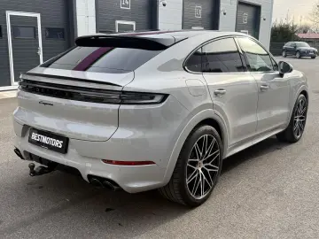 PORSCHE Cayenne Coupe Sport Design Carbon HUD Massage