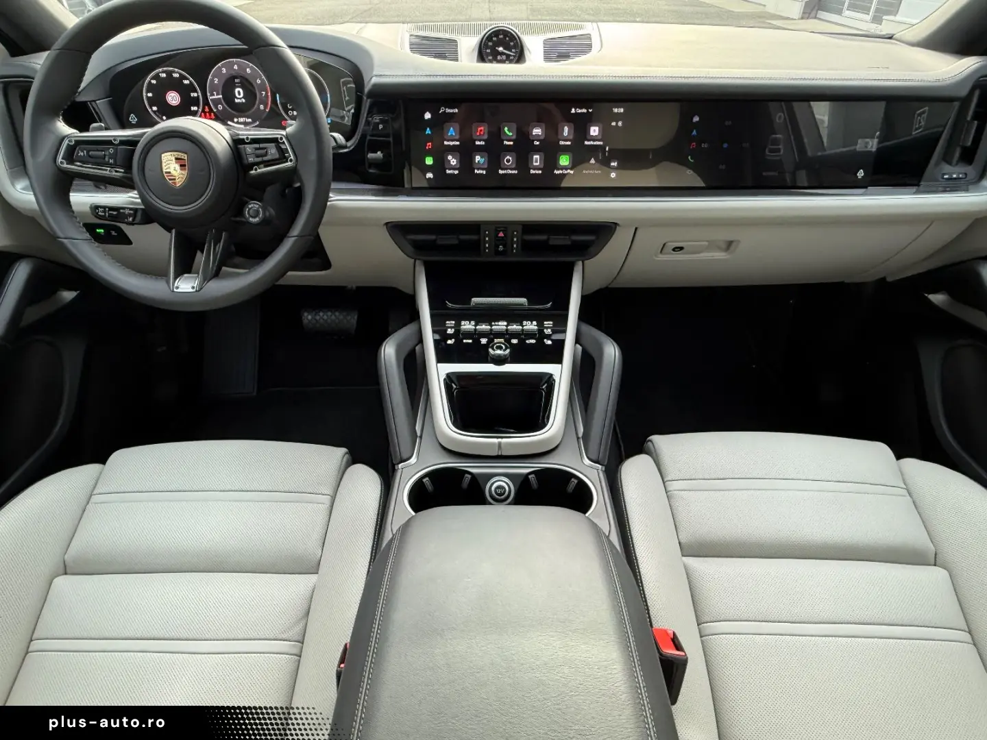 PORSCHE Cayenne Coupe Sport Design Carbon HUD Massage