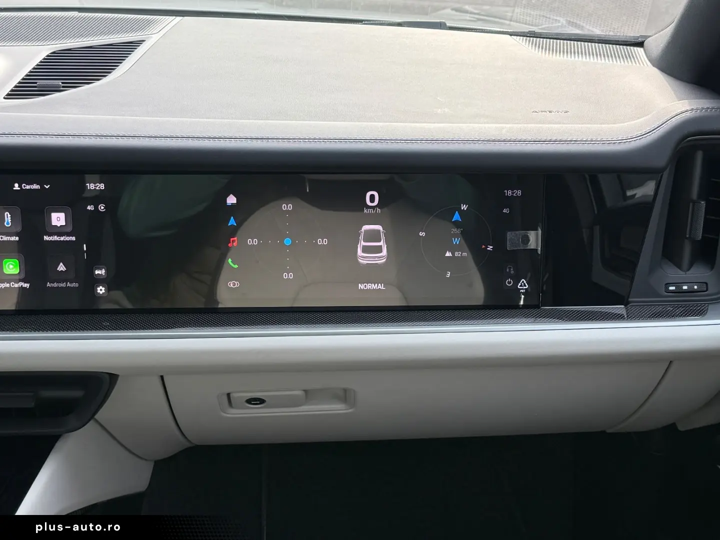 PORSCHE Cayenne Coupe Sport Design Carbon HUD Massage