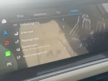 PORSCHE Cayenne Coupe Sport Design Carbon HUD Massage