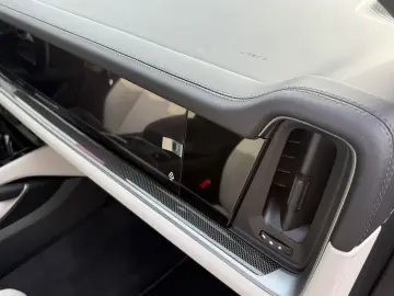 PORSCHE Cayenne Coupe Sport Design Carbon HUD Massage