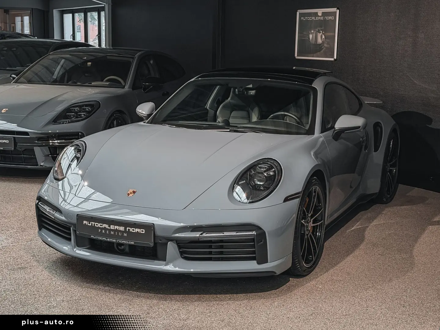 PORSCHE 911 Turbo S Burmester Lift Carbon Pano Matrix