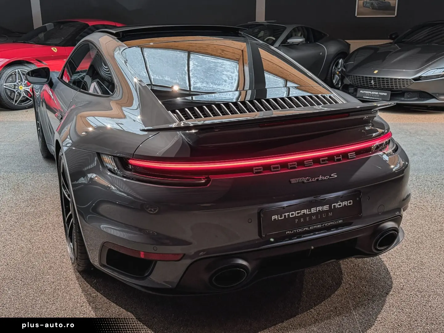 PORSCHE 911 Turbo S Burmester Lift Carbon Pano Matrix
