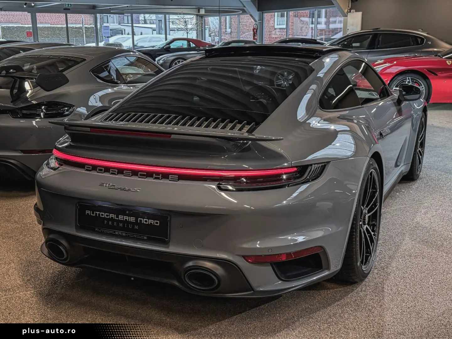 PORSCHE 911 Turbo S Burmester Lift Carbon Pano Matrix
