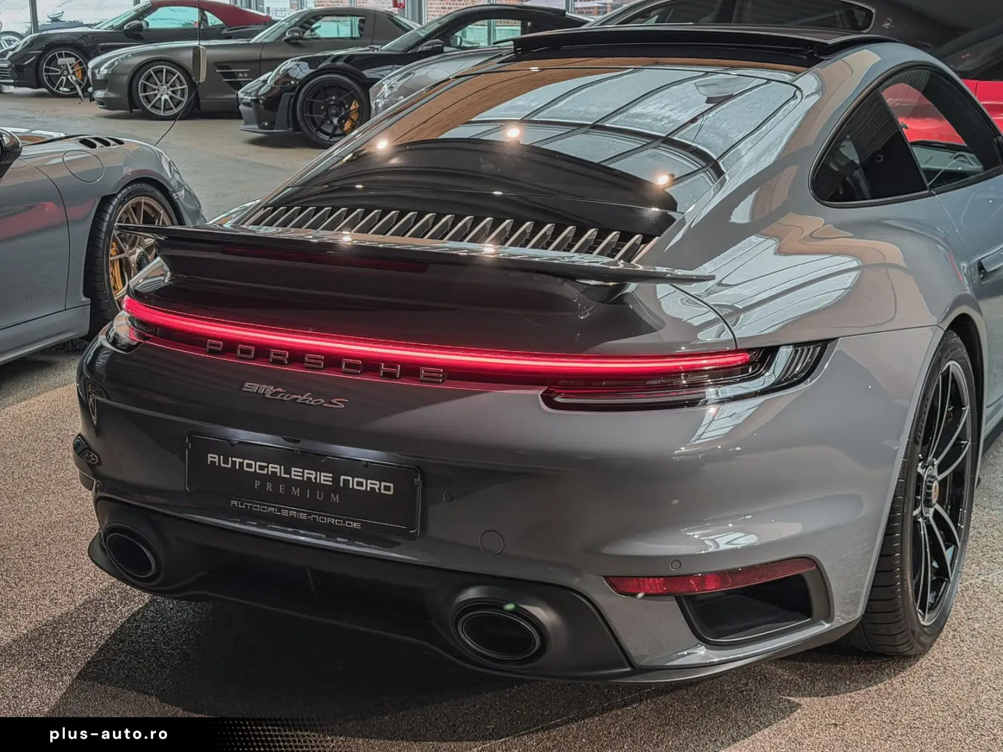 PORSCHE 911 Turbo S Burmester Lift Carbon Pano Matrix