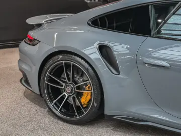 PORSCHE 911 Turbo S Burmester Lift Carbon Pano Matrix