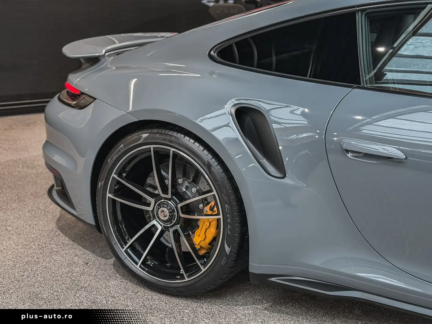 PORSCHE 911 Turbo S Burmester Lift Carbon Pano Matrix