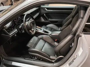 PORSCHE 911 Turbo S Burmester Lift Carbon Pano Matrix