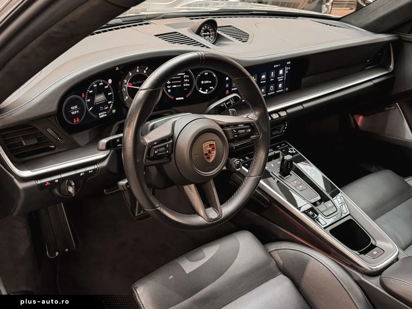 PORSCHE 911 Turbo S Burmester Lift Carbon Pano Matrix
