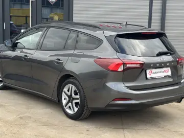 Ford Focus 1.5 TDCi Powershift Titanium