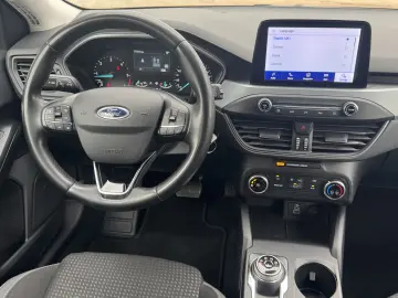 Ford Focus 1.5 TDCi Powershift Titanium