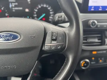 Ford Focus 1.5 TDCi Powershift Titanium