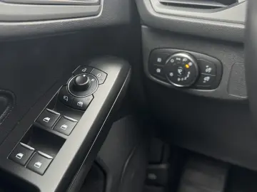 Ford Focus 1.5 TDCi Powershift Titanium