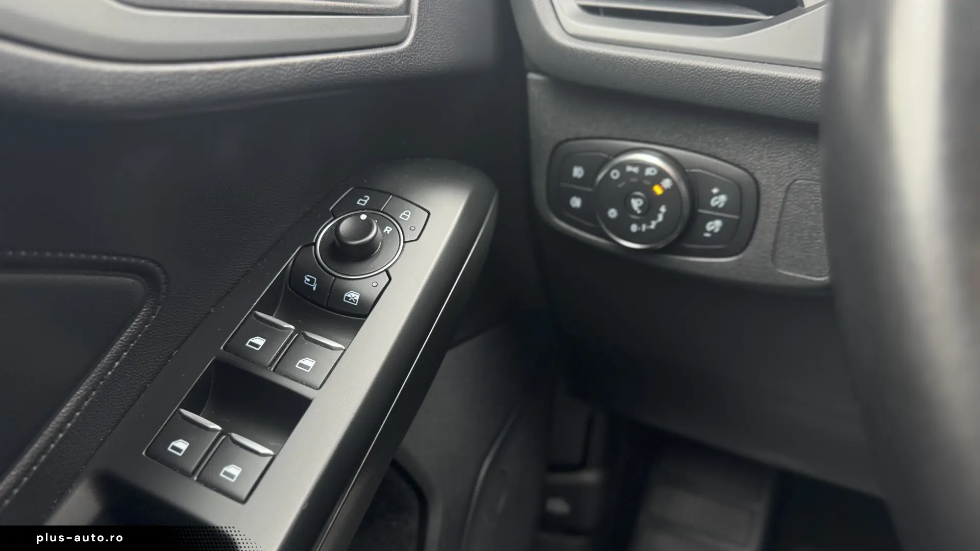 Ford Focus 1.5 TDCi Powershift Titanium