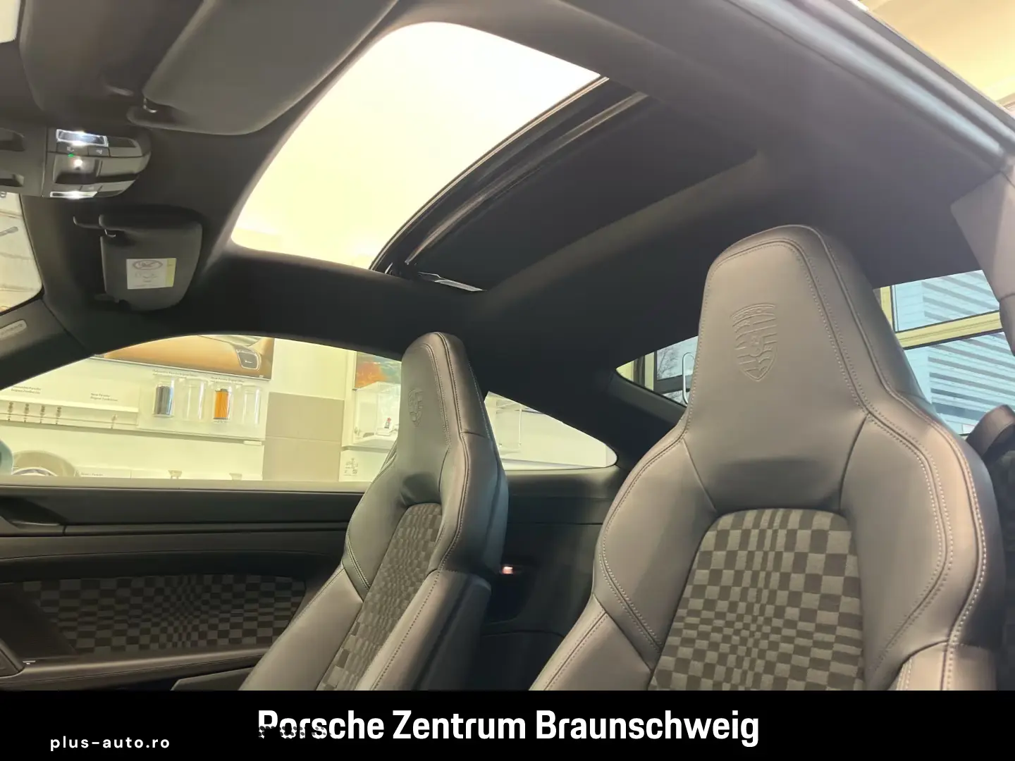 Porsche 992 911 Carrera Clubleder InnoDrive BOSE 21-Zoll