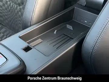 Porsche 992 911 Carrera Clubleder InnoDrive BOSE 21-Zoll