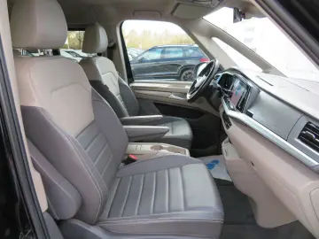 VW T7 Multivan 2.0 TDI Life DSG Navi