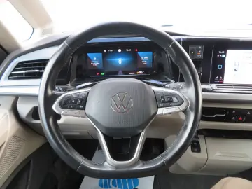 VW T7 Multivan 2.0 TDI Life DSG Navi