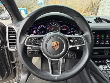 PORSCHE Cayenne GTS Pano Chrono Bose Matrix