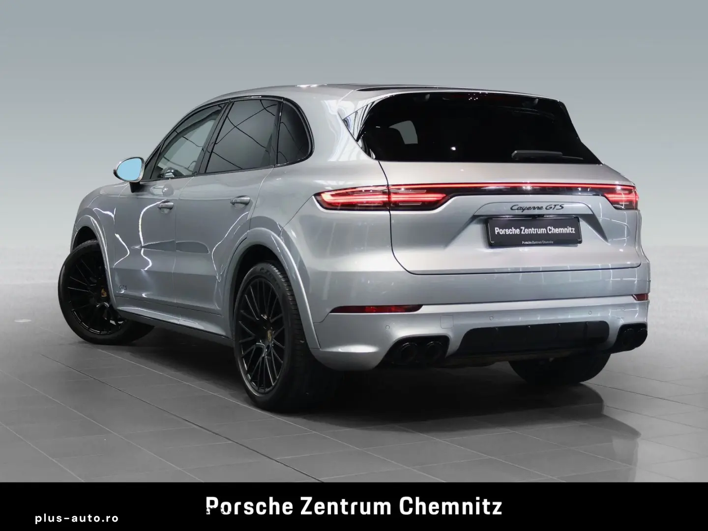 PORSCHE Cayenne GTS BOSE Pano ACC