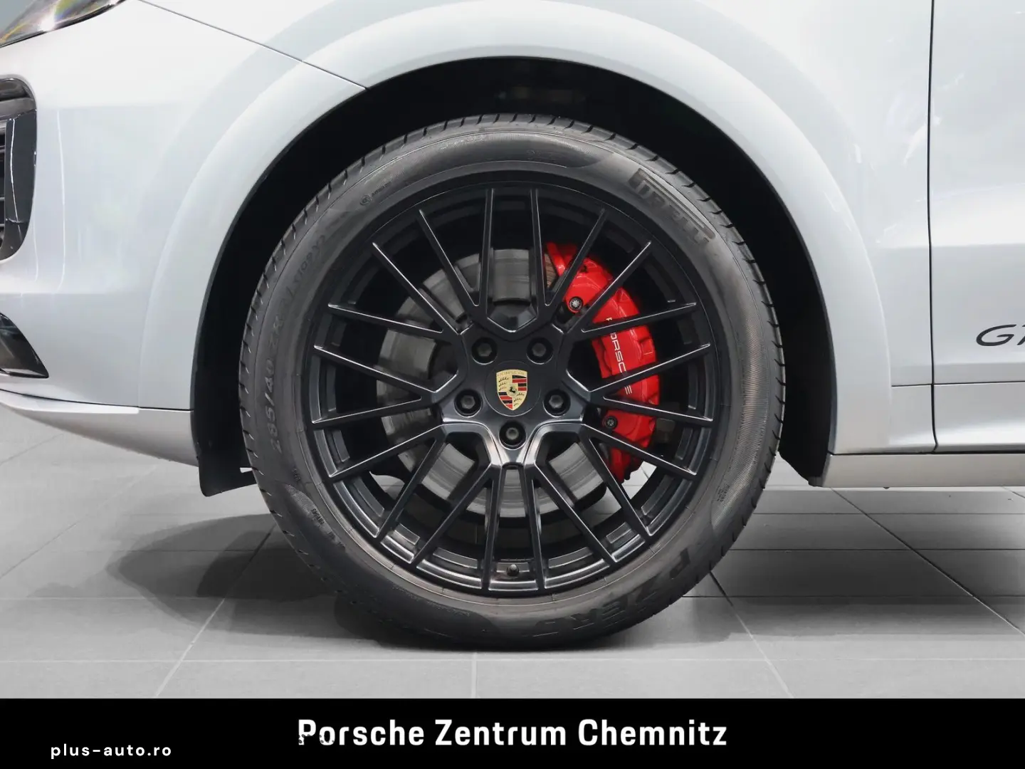 PORSCHE Cayenne GTS BOSE Pano ACC