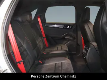 PORSCHE Cayenne GTS BOSE Pano ACC