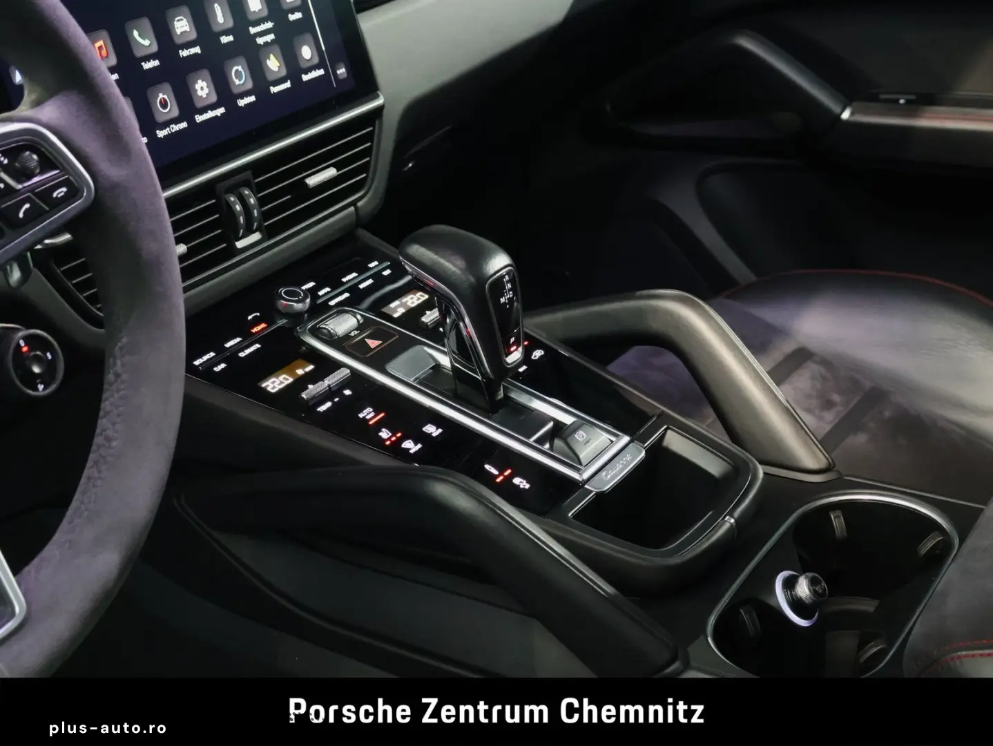 PORSCHE Cayenne GTS BOSE Pano ACC