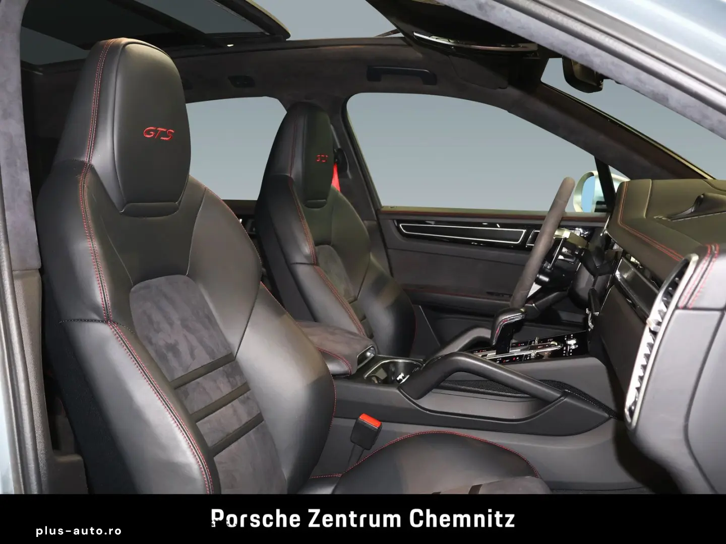 PORSCHE Cayenne GTS BOSE Pano ACC