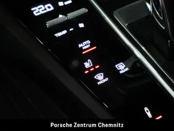 PORSCHE Cayenne GTS BOSE Pano ACC