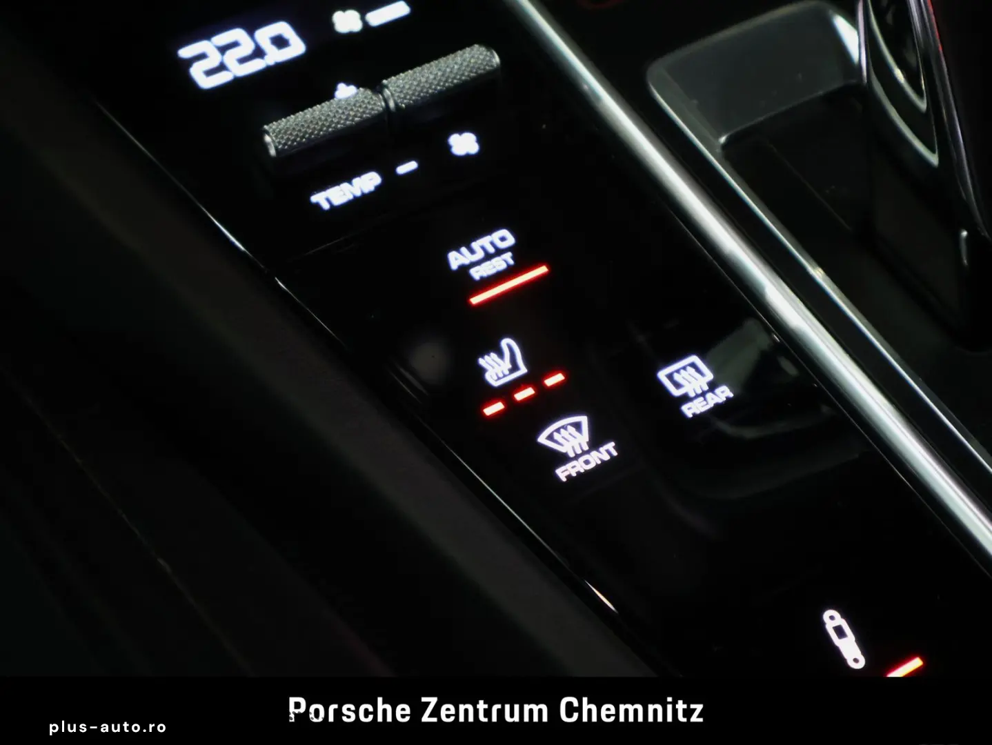 PORSCHE Cayenne GTS BOSE Pano ACC