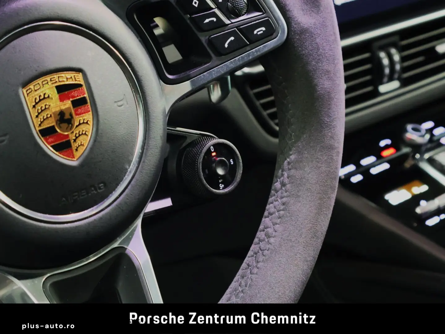 PORSCHE Cayenne GTS BOSE Pano ACC
