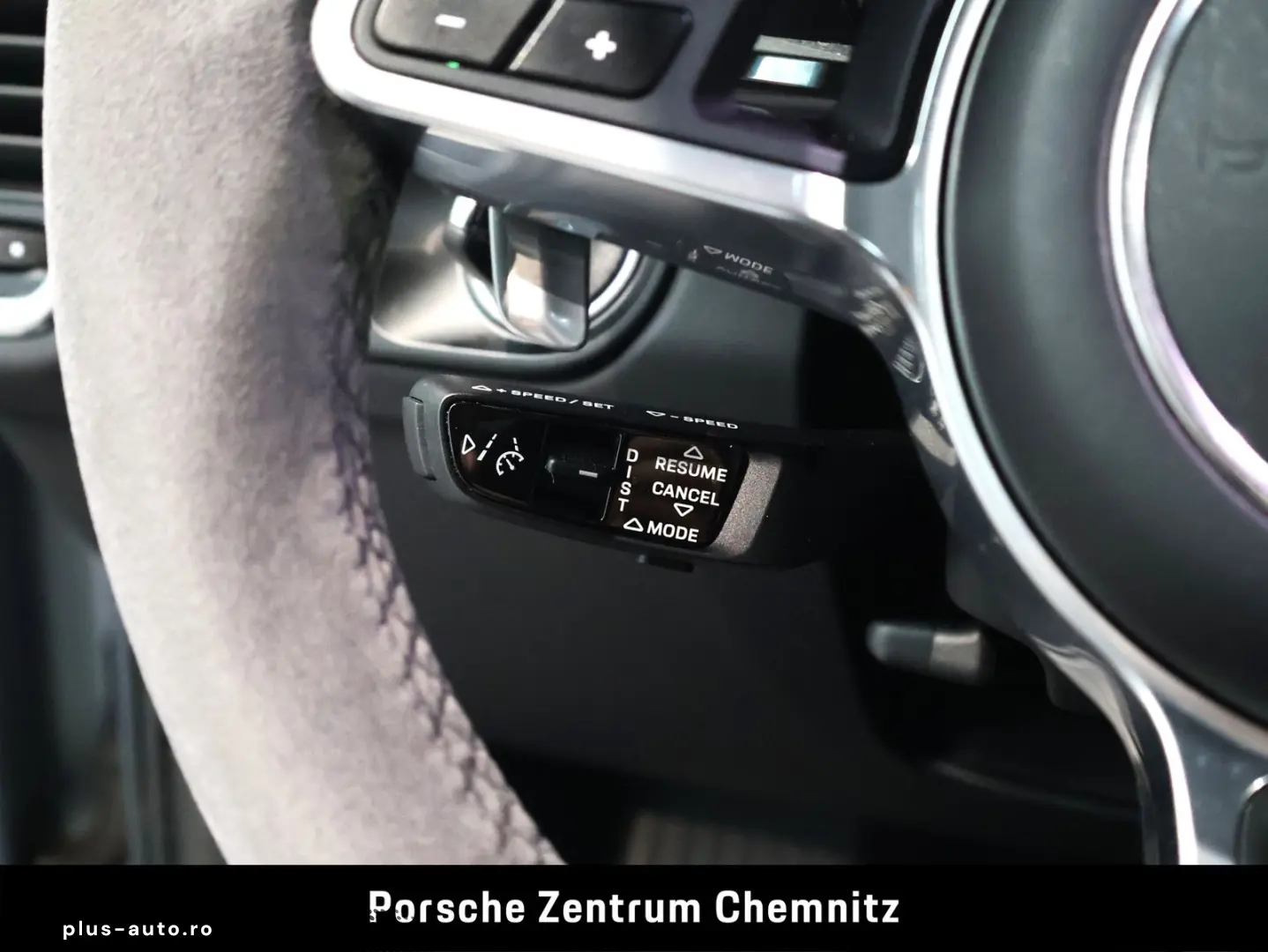 PORSCHE Cayenne GTS BOSE Pano ACC