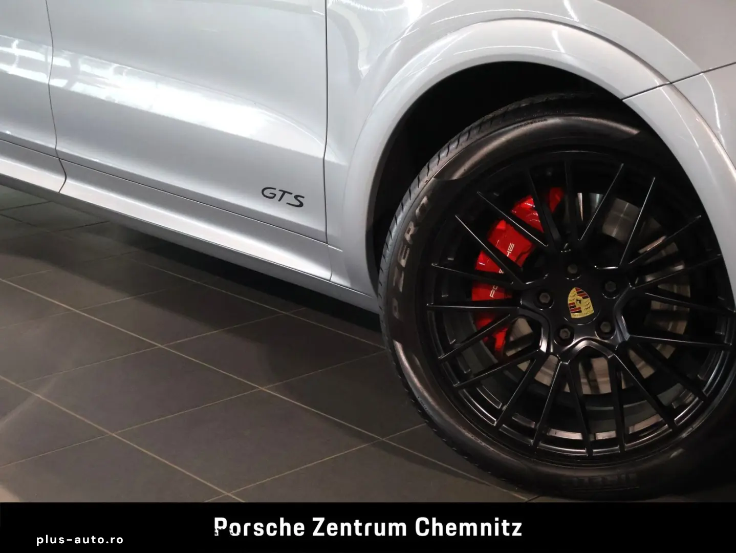 PORSCHE Cayenne GTS BOSE Pano ACC