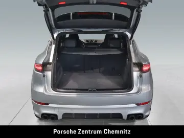PORSCHE Cayenne GTS BOSE Pano ACC
