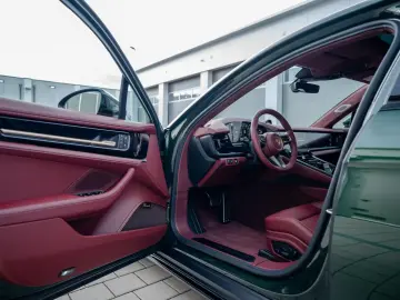Porsche Panamera GTS   PD26   Burmester   Carbon   TV