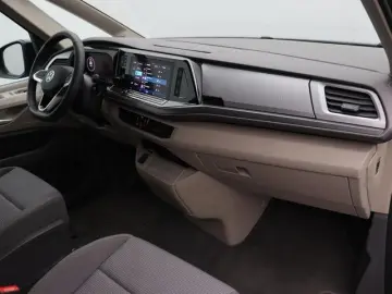 VW T7 Multivan 2.0 TDI