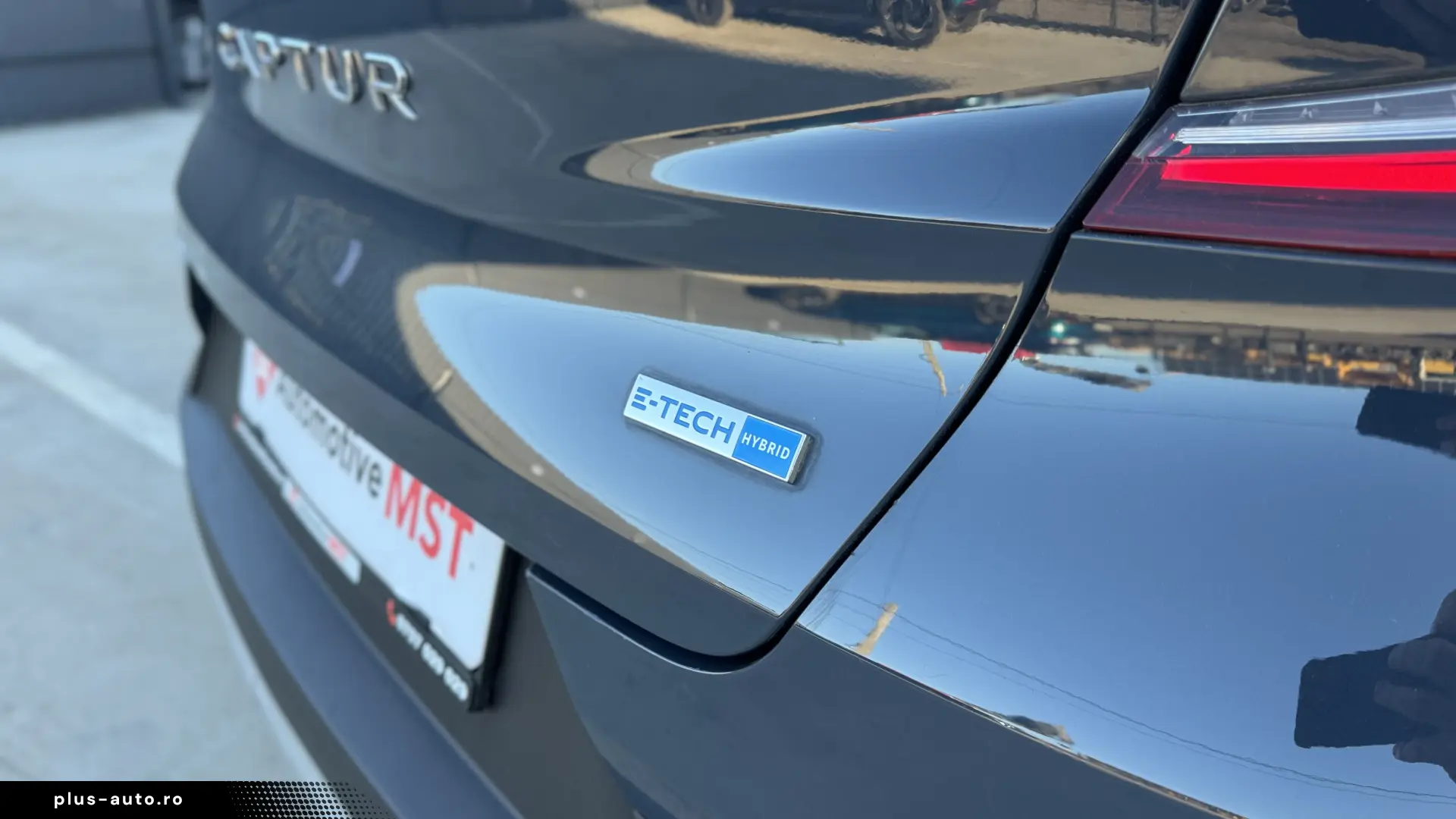 Renault Captur E-TECH Full 145 TECHNO