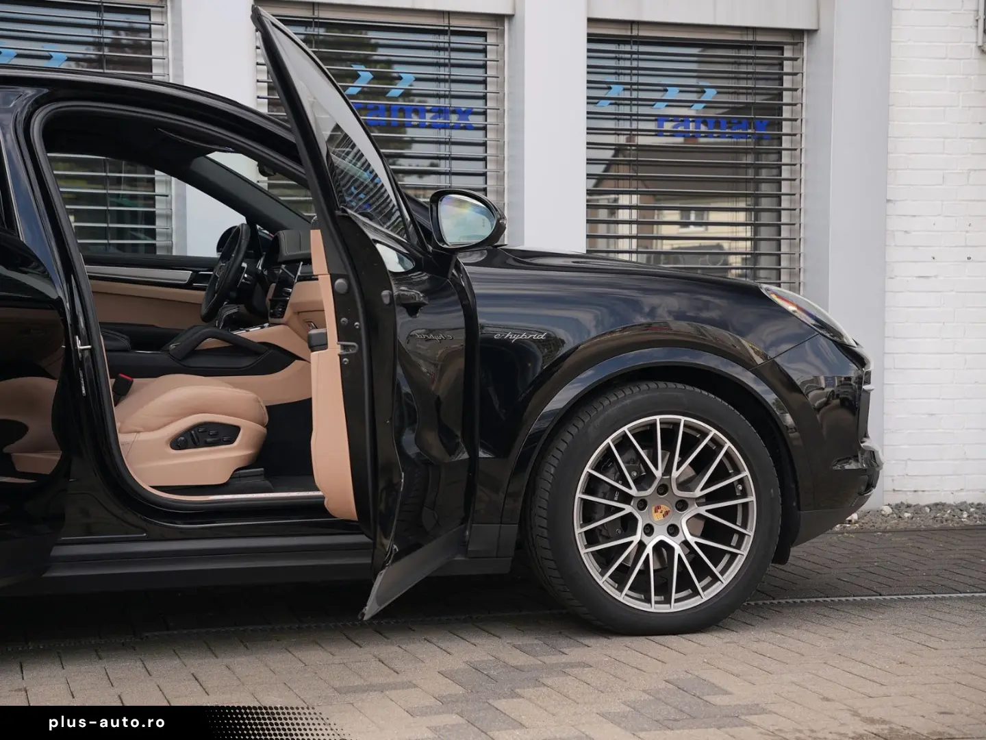 PORSCHE E-Hybrid Coupé PLATINUM-INNO-PDCC-SPORTABG.-VOLL