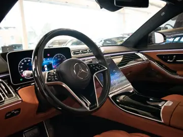MERCEDES-BENZ S 580 MAYBACH
