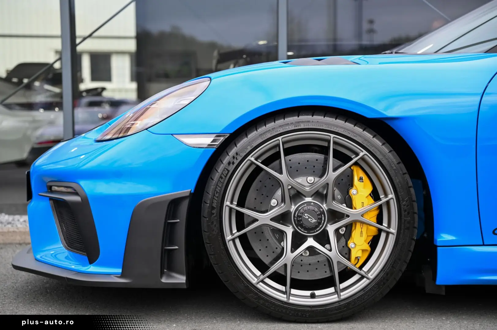 PORSCHE Cayman GT4 RS Clubsport Weissach  Keramik  Lift