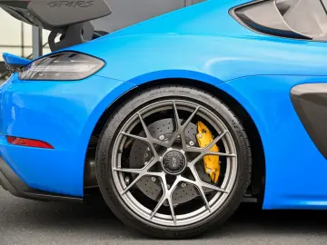 PORSCHE Cayman GT4 RS Clubsport Weissach  Keramik  Lift