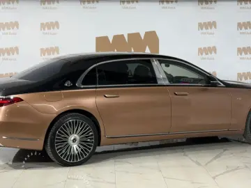 MERCEDES-BENZ Maybach S 680 4Matic First Class