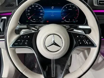 MERCEDES-BENZ Maybach S 680 4Matic First Class
