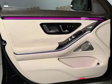 MERCEDES-BENZ Maybach S 680 4Matic First Class