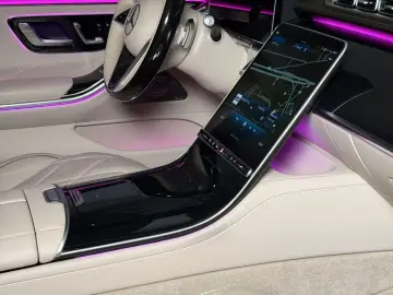 MERCEDES-BENZ Maybach S 680 4Matic First Class